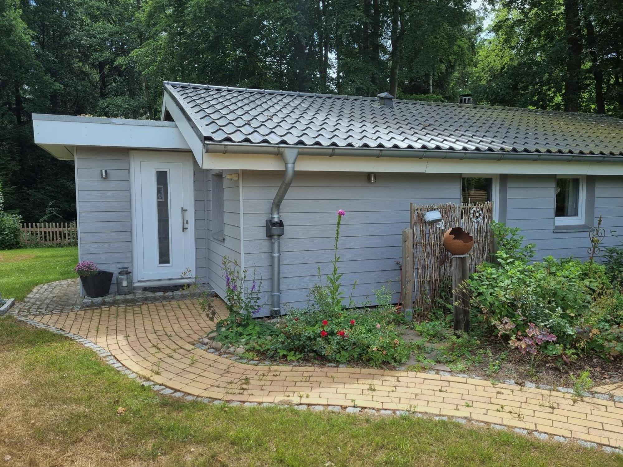 Ferienhaus Paulsen - Gemuetliches Haeuschen Mit Vollstaendig Eingezaeuntem Garten Und Kamin Silberstedt Exterior foto